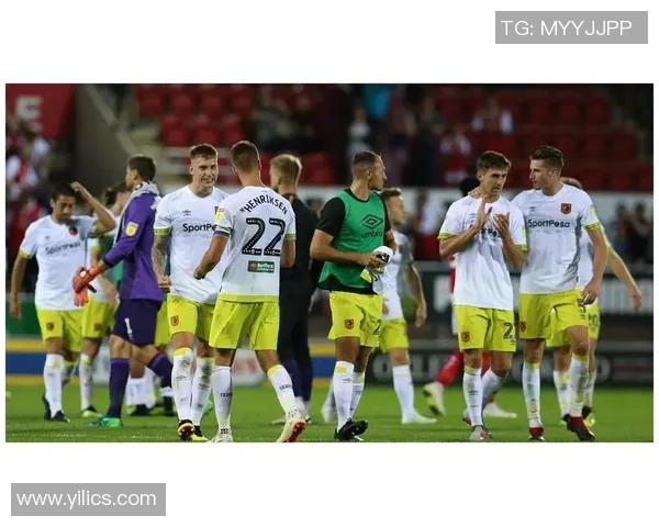 坎布尔与乌德勒支青年队的激烈对决即将上演，谁将赢得胜利的荣耀