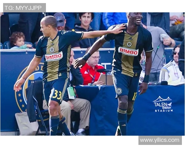 费城与芝加哥对决赛果揭晓精彩瞬间回顾与分析 费城与芝加哥对决赛果揭晓精彩瞬间回顾与分析