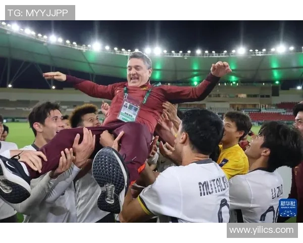 中国队迎战叙利亚队亚洲杯激战在即球迷热情高涨期待精彩对决 中国队迎战叙利亚队亚洲杯激战在即球迷热情高涨期待精彩对决