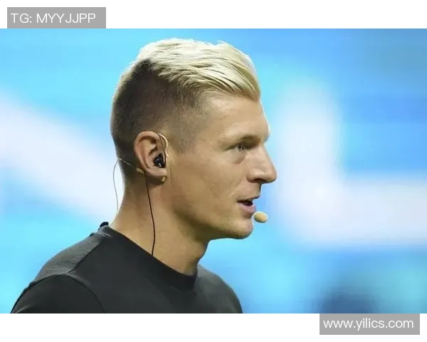 克罗斯:从足球天才到战术大师的华丽转身与辉煌历程 克罗斯:从足球天才到战术大师的华丽转身与辉煌历程