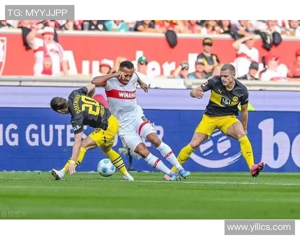 多特蒙德对阵奥格斯堡精彩直播全程回顾与分析 多特蒙德对阵奥格斯堡精彩直播全程回顾与分析