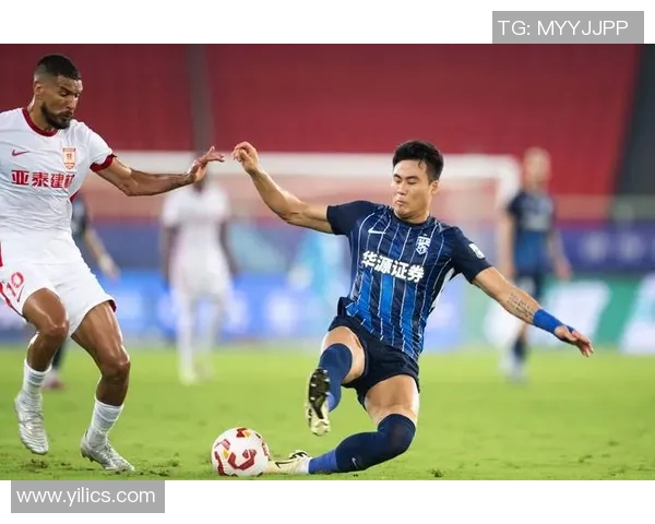 武汉足球队比赛经验深度对比分析及其对未来发展的影响探讨