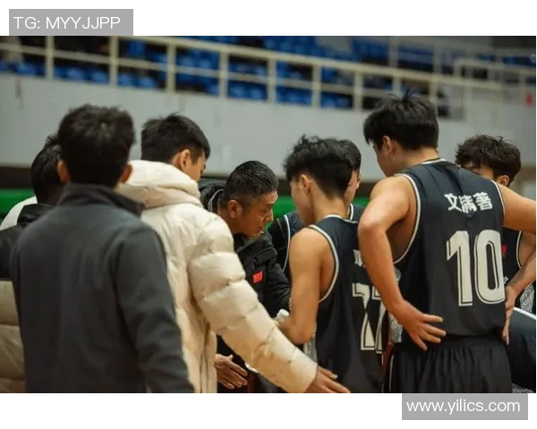 武汉篮球队在锦标赛中的灵活性表现分析与战术探讨